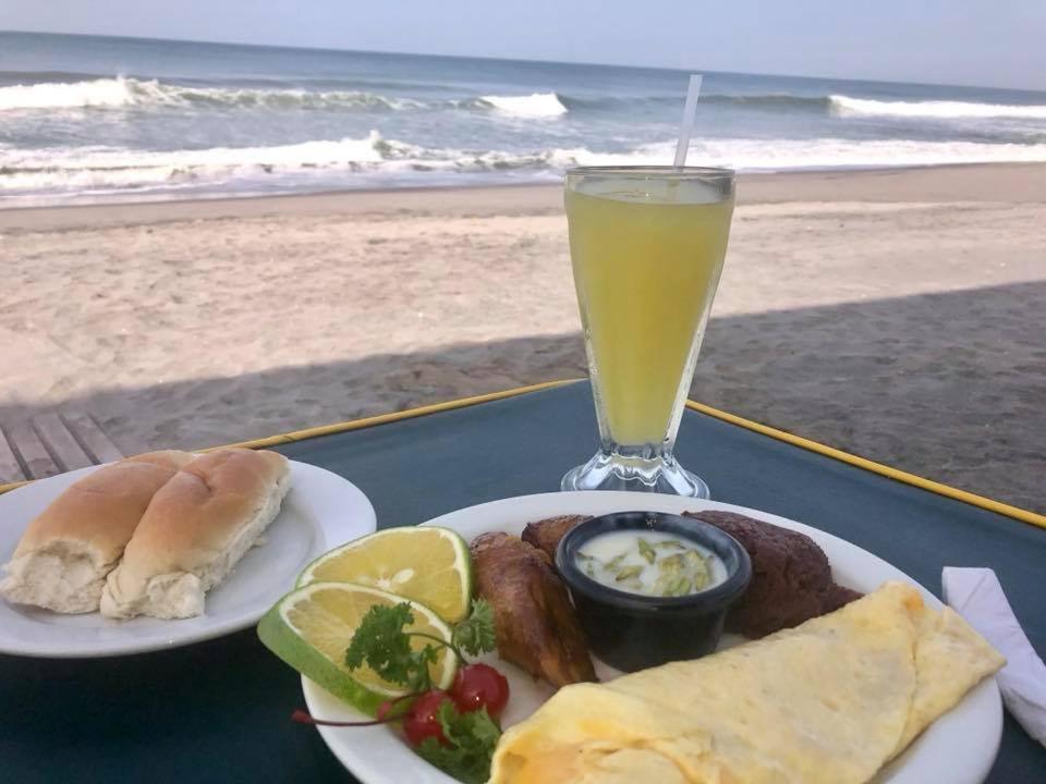 Hotel Estero Y Mar Playa el Pimental Екстериор снимка